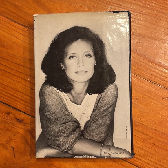 First Edition 1st Print 1982 Danielle Steel Crossings hardcover book Bestselling - Picture 3 of 15